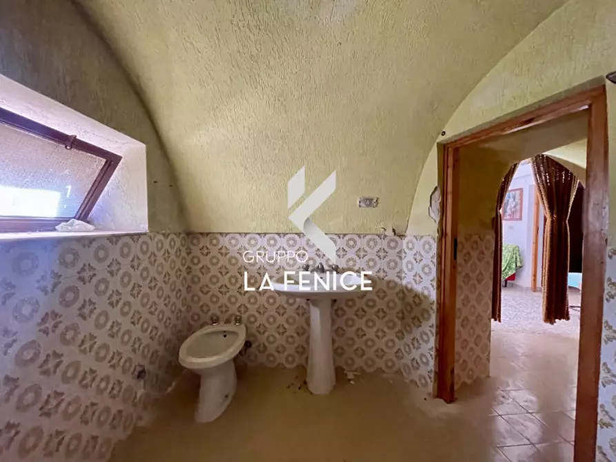 Immagine 40 di Casa indipendente in vendita  in Contrada Uacella a Locorotondo