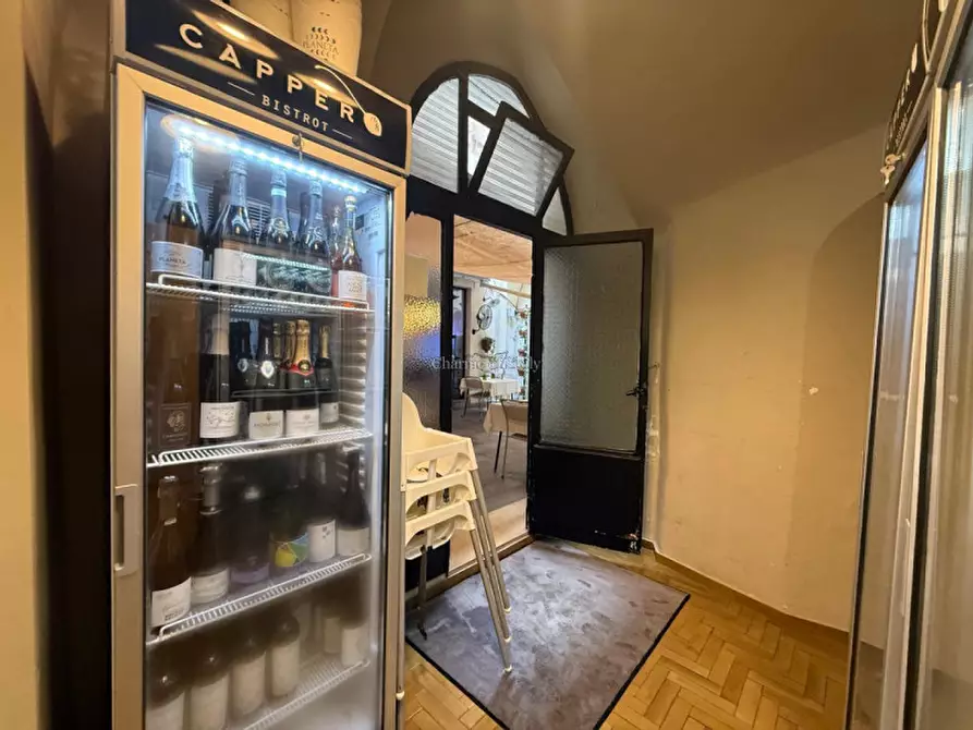 Immagine 7 di Attività commerciale in vendita  a Modica