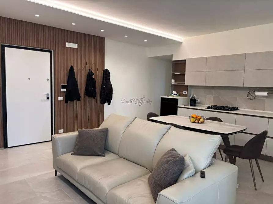 Immagine 1 di Appartamento in vendita  in Via Muzio Scevola a Modica