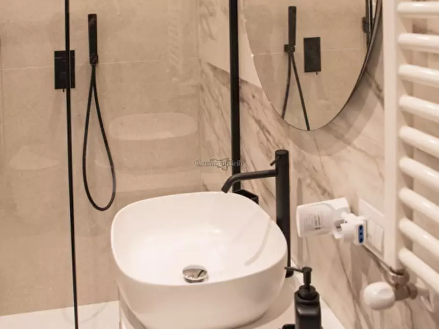 Immagine 27 di Appartamento in vendita  in Via Muzio Scevola a Modica