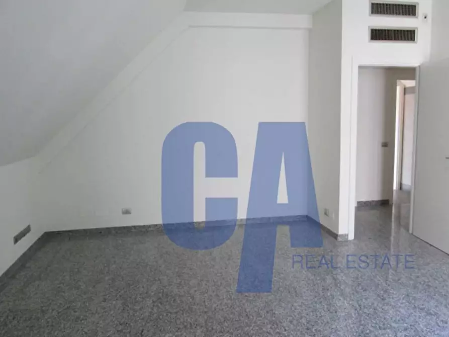 Immagine 3 di Ufficio in affitto  in PIAZZA MISSORI GIUSEPPE a Milano