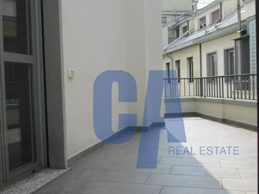 Immagine 5 di Ufficio in affitto  in PIAZZA MISSORI GIUSEPPE a Milano