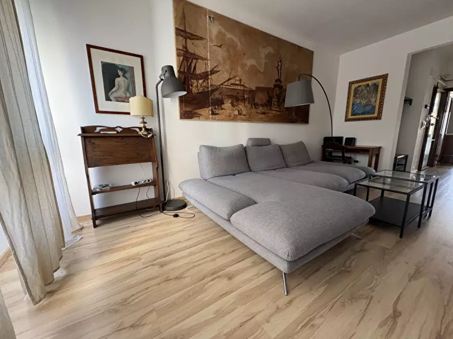 Immagine 4 di Appartamento in affitto  in Via Roma 92 a Livorno