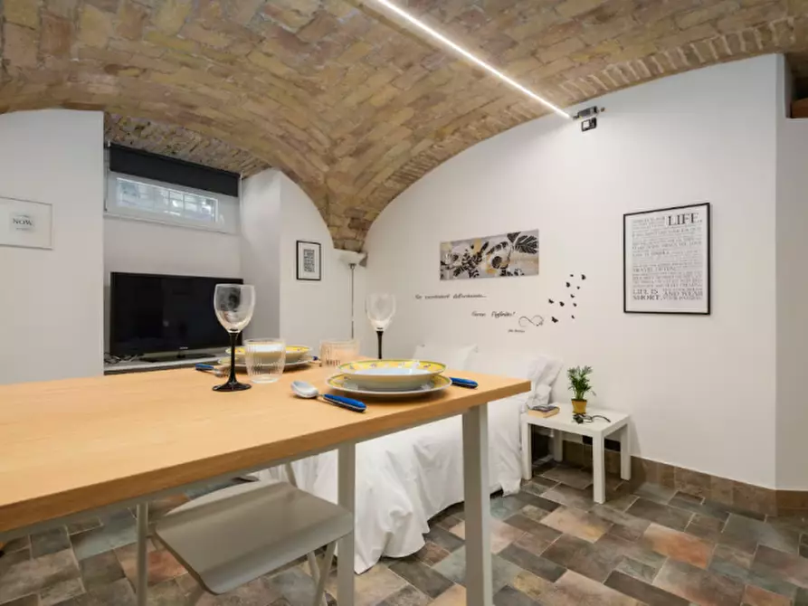 Immagine 6 di Appartamento in affitto  in Via Dandolo a Roma