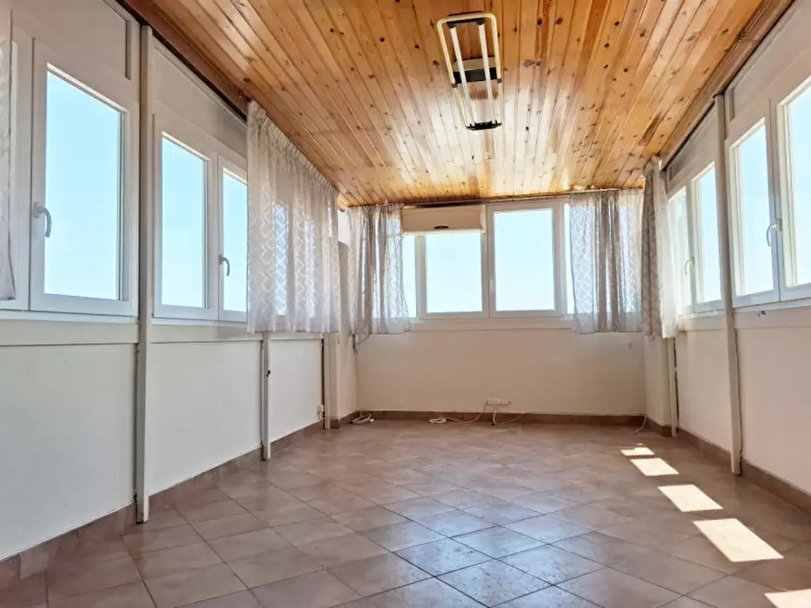 Immagine 14 di Appartamento in vendita  in Via Montepellegrino a Palermo