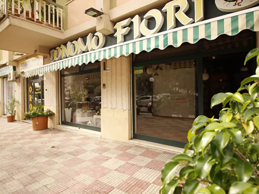 Immagine 11 di Negozio in affitto  in Viale Strasburgo 472 a Palermo
