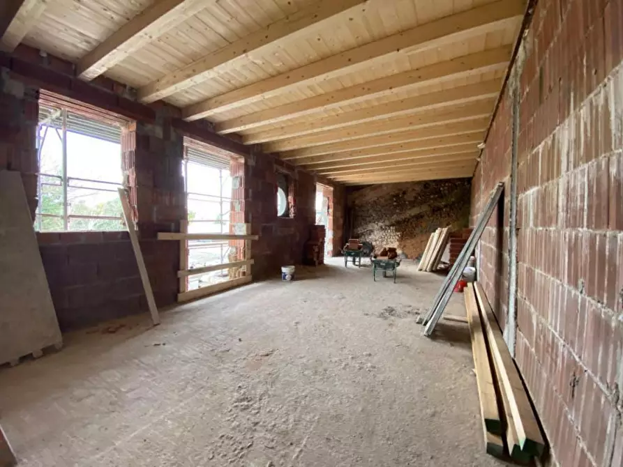 Immagine 2 di Appartamento in vendita  a Villafranca Di Verona