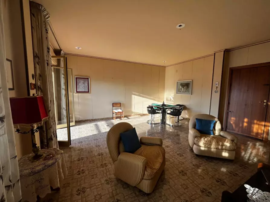 Immagine 3 di Appartamento in vendita  in Via Serradifalco a Palermo