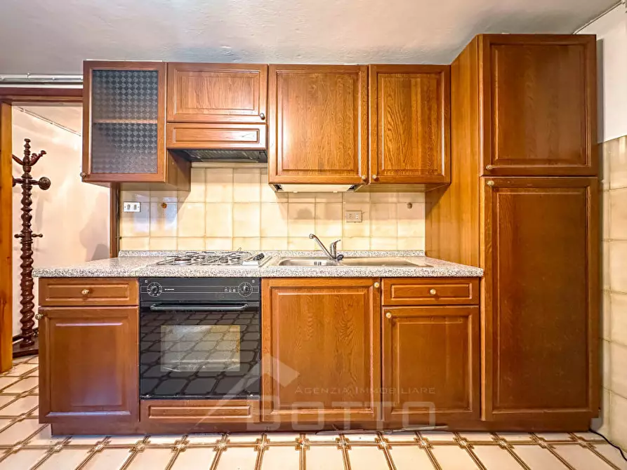 Immagine 9 di Appartamento in vendita  in via montecastello n 10 a Serravalle Sesia