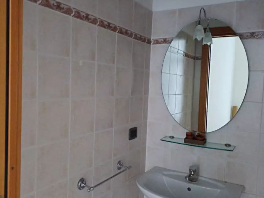 Immagine 6 di Negozio in vendita  in Via dell'Argine a Terni