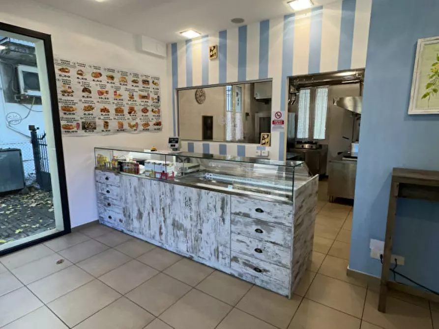 Immagine 5 di Attività commerciale in vendita  in Via Giovanni Pascoli 33 a Bellaria-Igea Marina