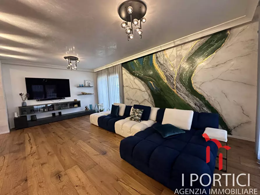 Immagine 2 di Casa indipendente in vendita  in Via Trento a Martellago