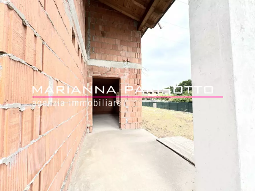 Immagine 10 di Casa bifamiliare in vendita  in Viale Asiago a Bassano Del Grappa