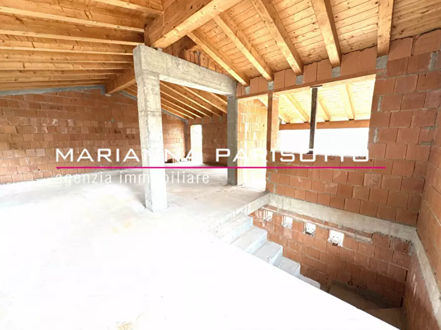 Immagine 23 di Casa bifamiliare in vendita  in Viale Asiago a Bassano Del Grappa