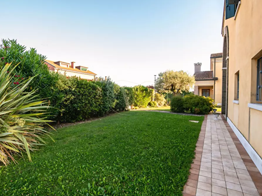Immagine 34 di Villa in vendita  in Via Montello, Vigonza a Vigonza