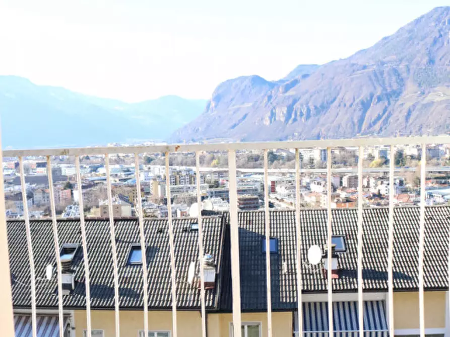 Immagine 12 di Appartamento in vendita  in Via Castel Flavon - Küepachweg a Bolzano