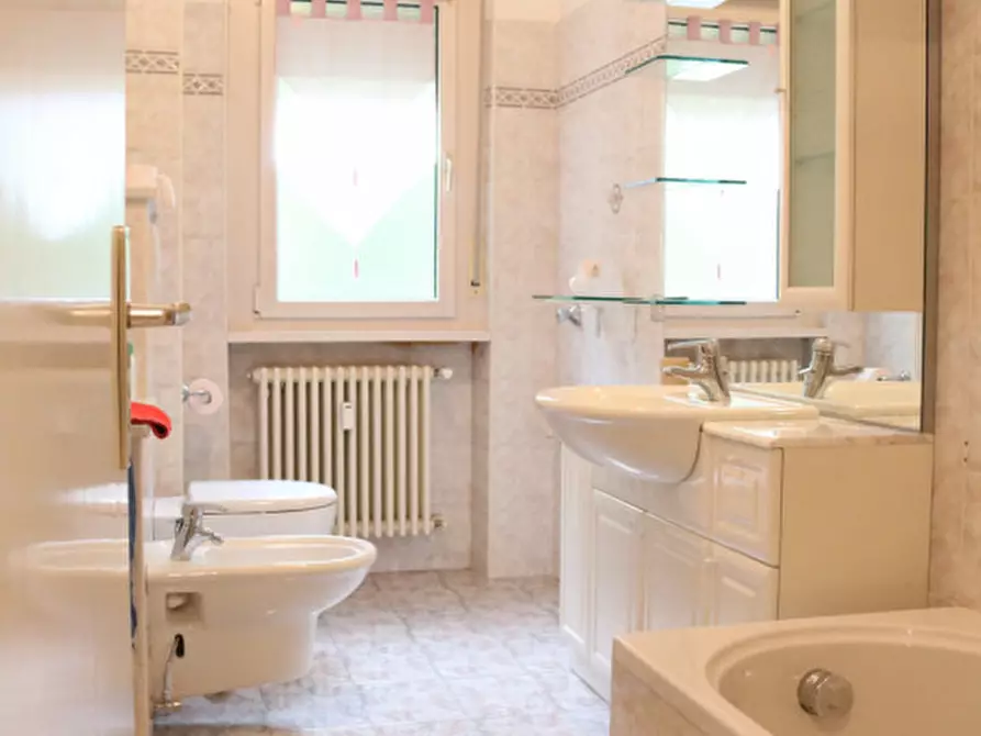 Immagine 15 di Appartamento in vendita  in Via Castel Flavon - Küepachweg a Bolzano