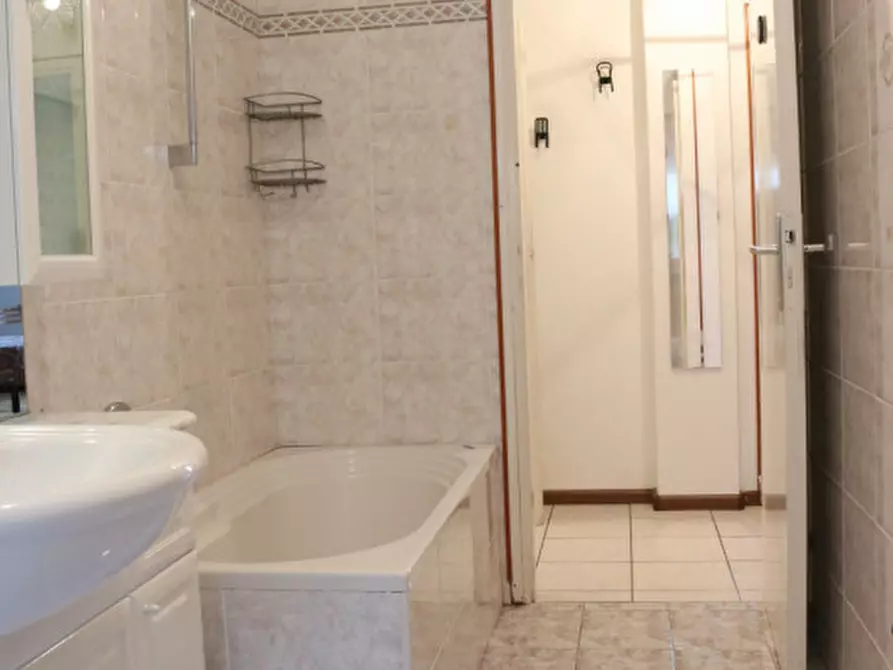 Immagine 16 di Appartamento in vendita  in Via Castel Flavon - Küepachweg a Bolzano