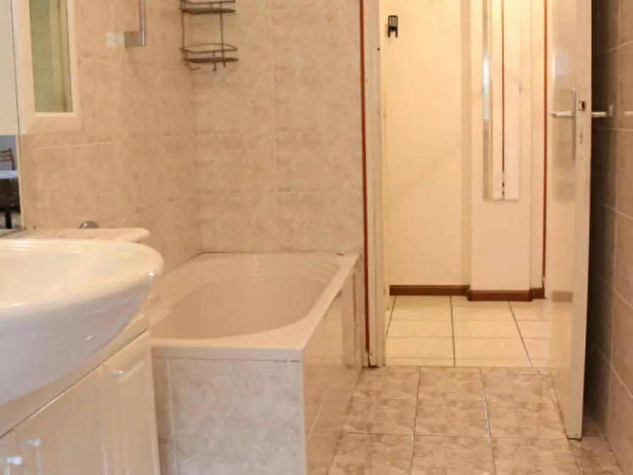 Immagine 39 di Appartamento in vendita  in Via Castel Flavon - Küepachweg a Bolzano