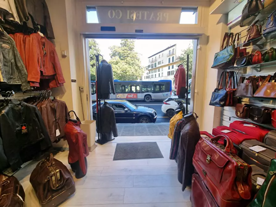 Immagine 9 di Negozio in affitto  in VIA IL PRATO a Firenze