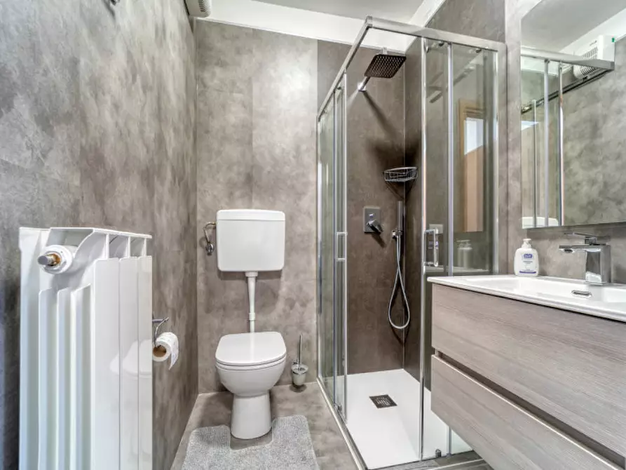 Immagine 17 di Attico in vendita  in Via Canova a Noventa Padovana