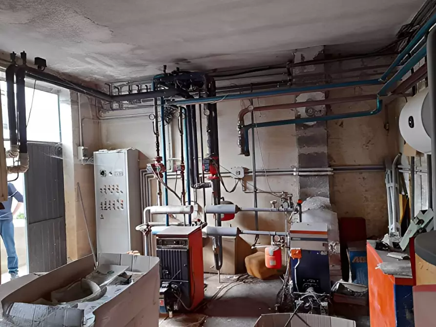 Immagine 8 di Magazzino in vendita  in Via Molino dei Signori 58 a Urbania