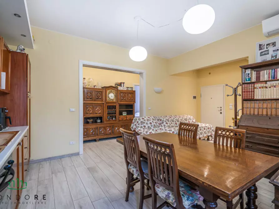 Immagine 8 di Appartamento in vendita  in Via del Paleotto a Bologna