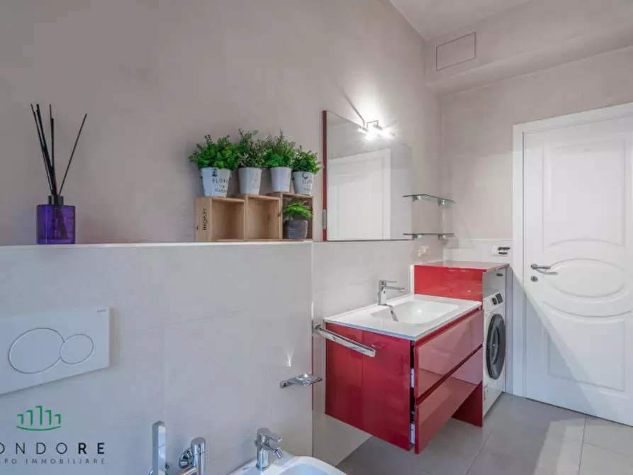 Immagine 27 di Appartamento in vendita  in Via del Paleotto a Bologna