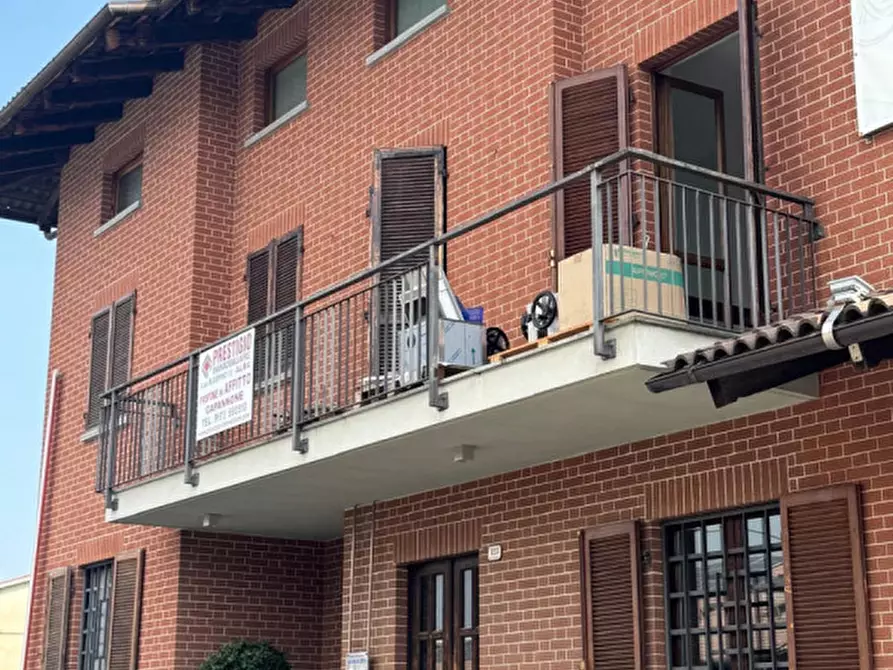 Immagine 4 di Capannone industriale in affitto  in Via Alba - Barolo a Castiglione Falletto