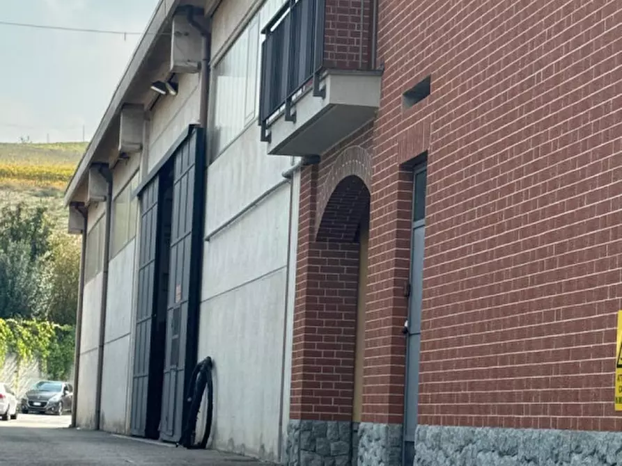 Immagine 6 di Capannone industriale in affitto  in Via Alba - Barolo a Castiglione Falletto