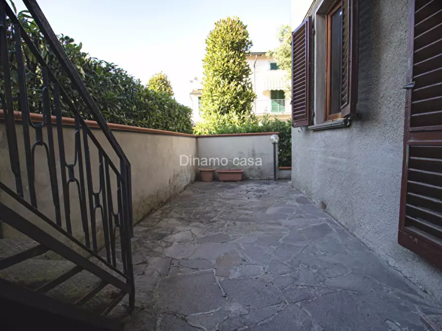 Immagine 14 di Casa indipendente in vendita  in Via Sebastiano del Buono a Prato