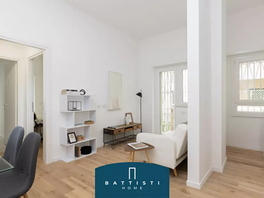 Immagine 1 di Appartamento in vendita  in Via Attilio Friggeri a Roma