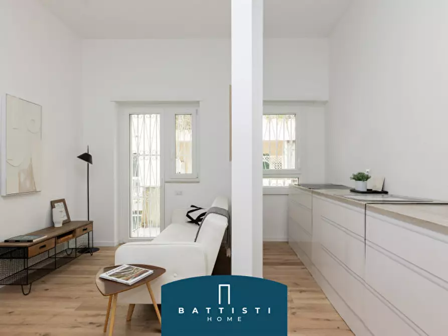 Immagine 3 di Appartamento in vendita  in Via Attilio Friggeri a Roma