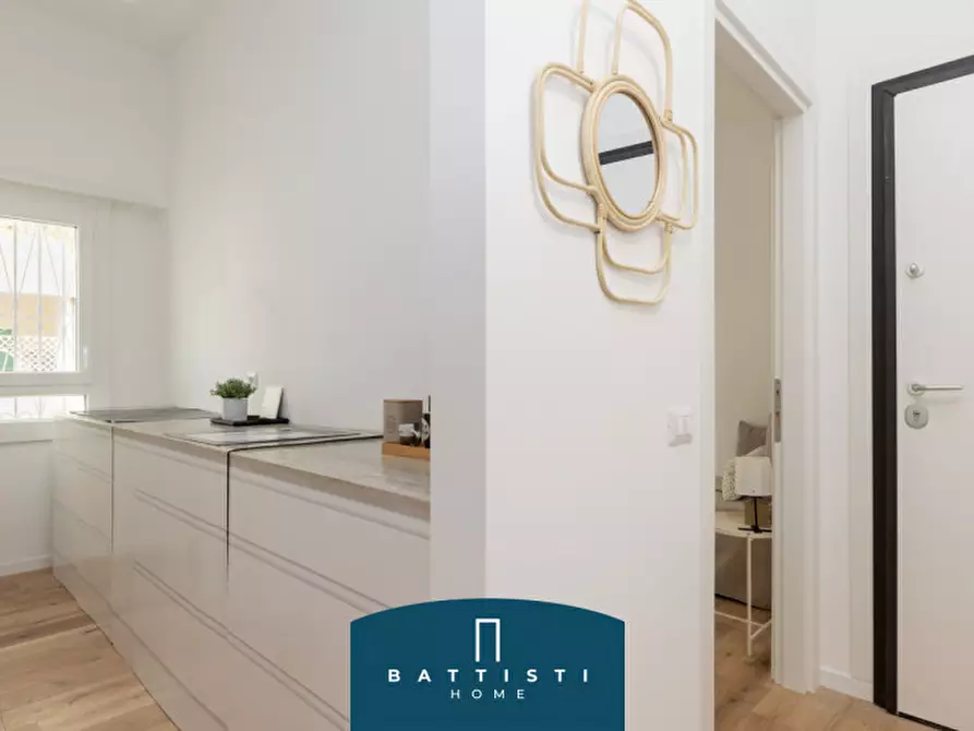 Immagine 7 di Appartamento in vendita  in Via Attilio Friggeri a Roma