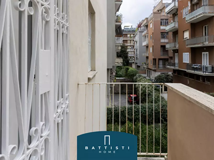 Immagine 16 di Appartamento in vendita  in Via Attilio Friggeri a Roma