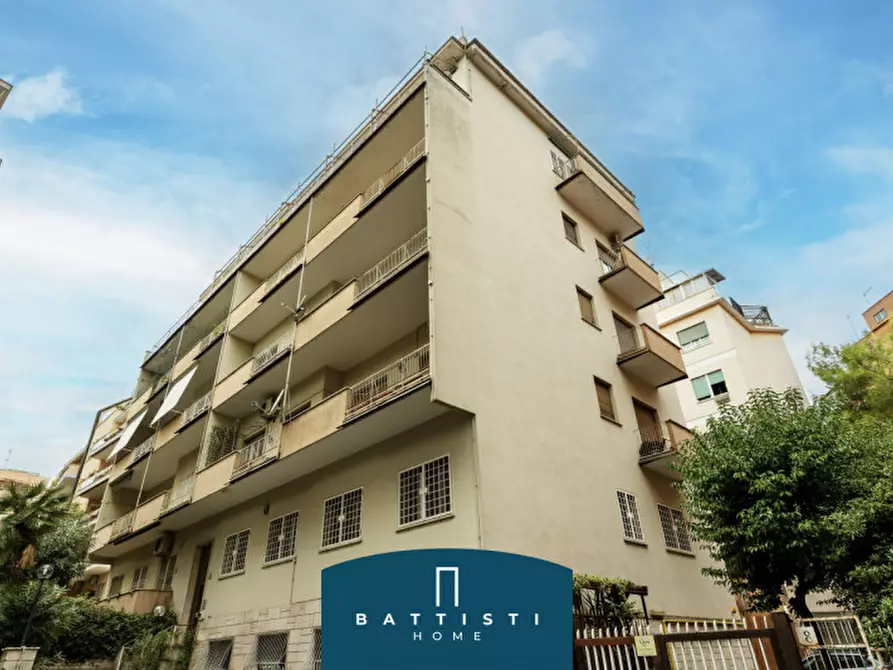 Immagine 44 di Appartamento in vendita  in Via Attilio Friggeri a Roma