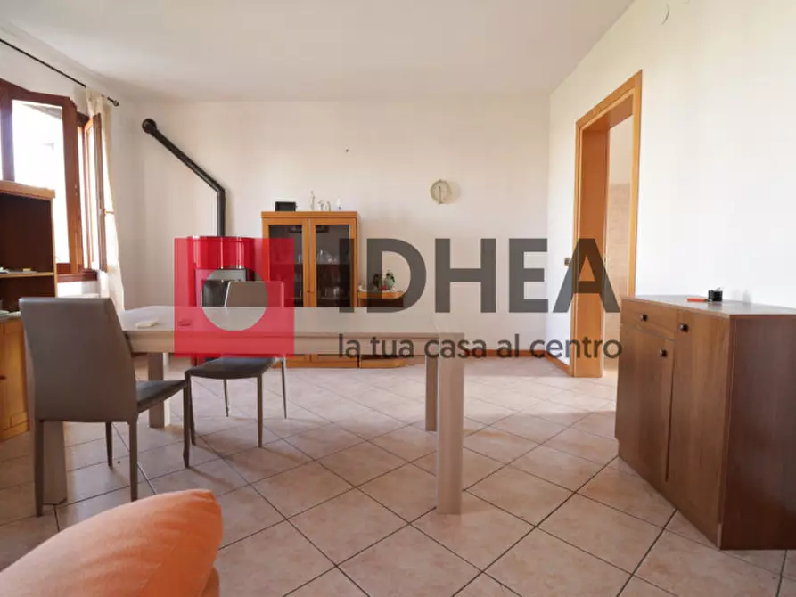 Immagine 14 di Casa indipendente in vendita  in Via Meucci a Montebelluna