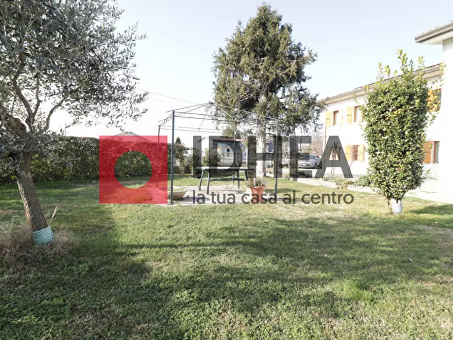 Immagine 24 di Casa indipendente in vendita  in Via Meucci a Montebelluna