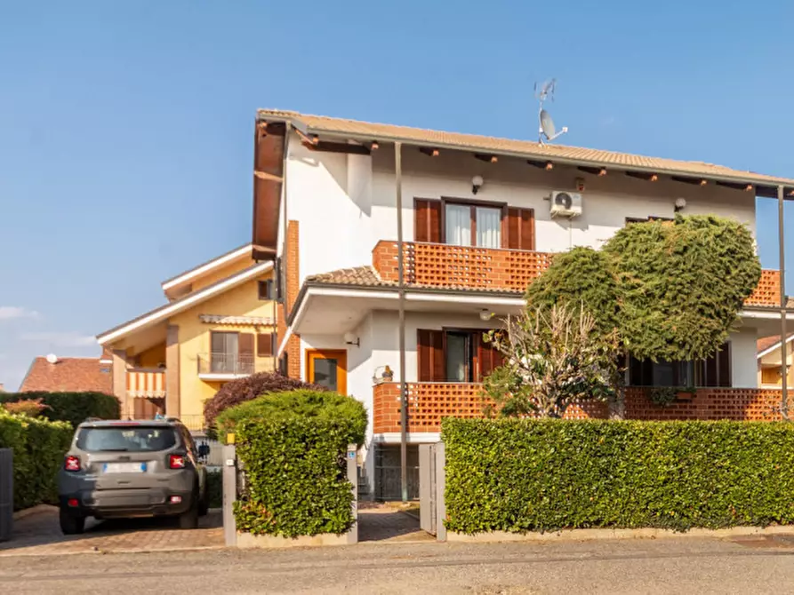 Immagine 1 di Casa bifamiliare in vendita  in Via Udine 38 a Volpiano