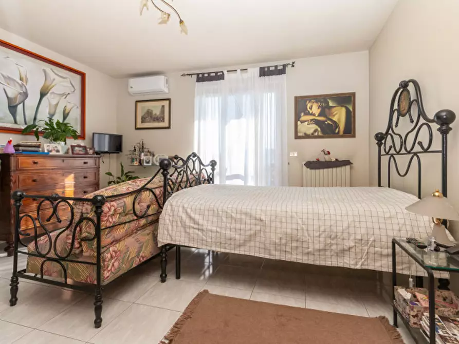 Immagine 17 di Casa bifamiliare in vendita  in Via Udine 38 a Volpiano