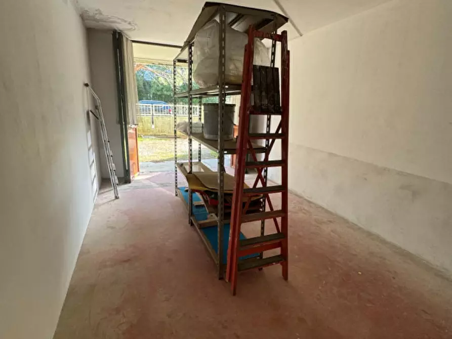 Immagine 12 di Garage in vendita  in Viale San Francesco d'Assisi 21 a Grado