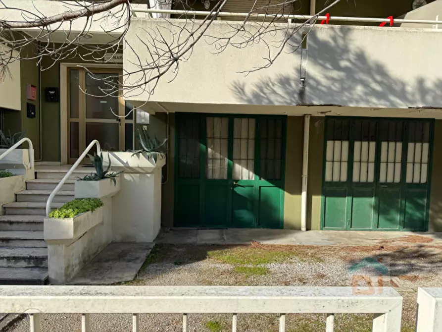 Immagine 16 di Garage in vendita  in Viale San Francesco d'Assisi 21 a Grado