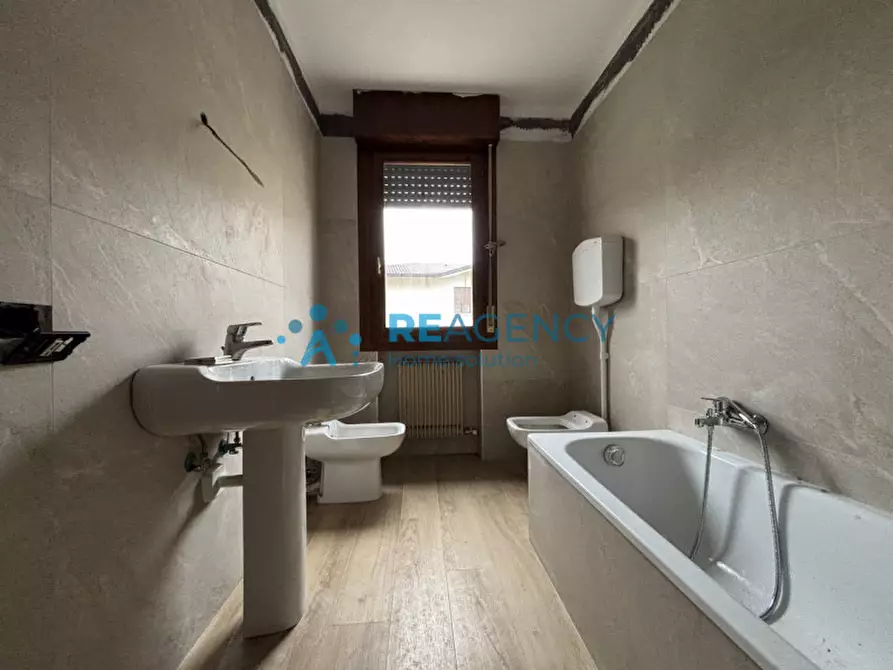 Immagine 8 di Appartamento in vendita  in Via Ferdinando Rodolfi a Costabissara