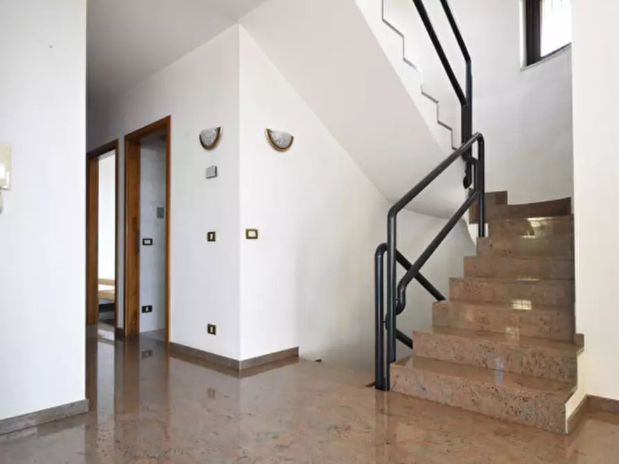 Immagine 11 di Villa in vendita  in VIA CASE SPARSE a Sant'ambrogio Di Valpolicella