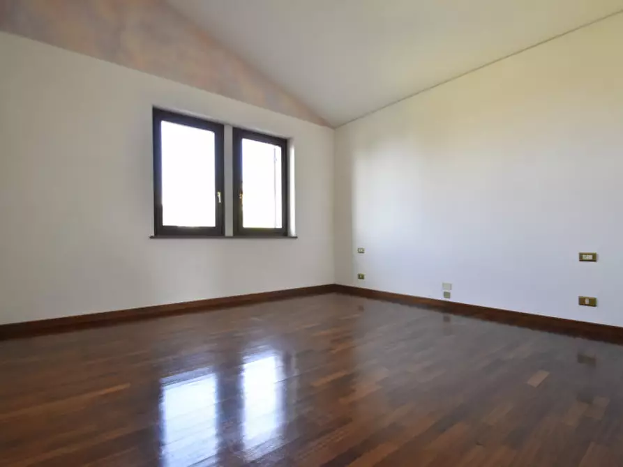 Immagine 29 di Villa in vendita  in VIA CASE SPARSE a Sant'ambrogio Di Valpolicella