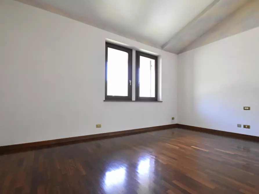 Immagine 35 di Villa in vendita  in VIA CASE SPARSE a Sant'ambrogio Di Valpolicella