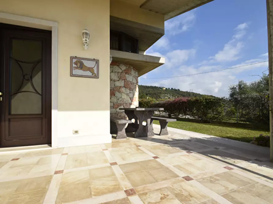 Immagine 39 di Villa in vendita  in VIA CASE SPARSE a Sant'ambrogio Di Valpolicella