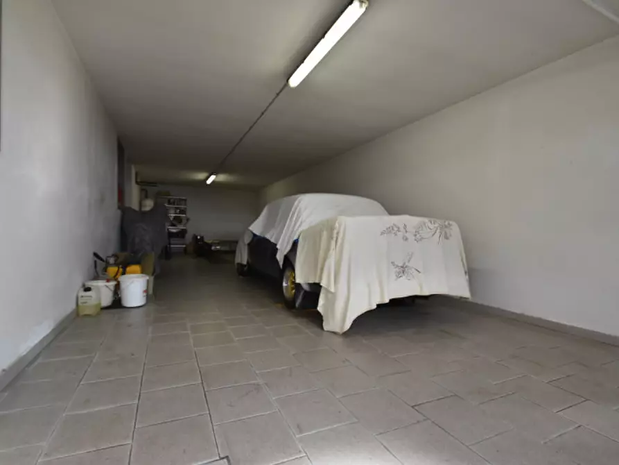 Immagine 44 di Villa in vendita  in VIA CASE SPARSE a Sant'ambrogio Di Valpolicella