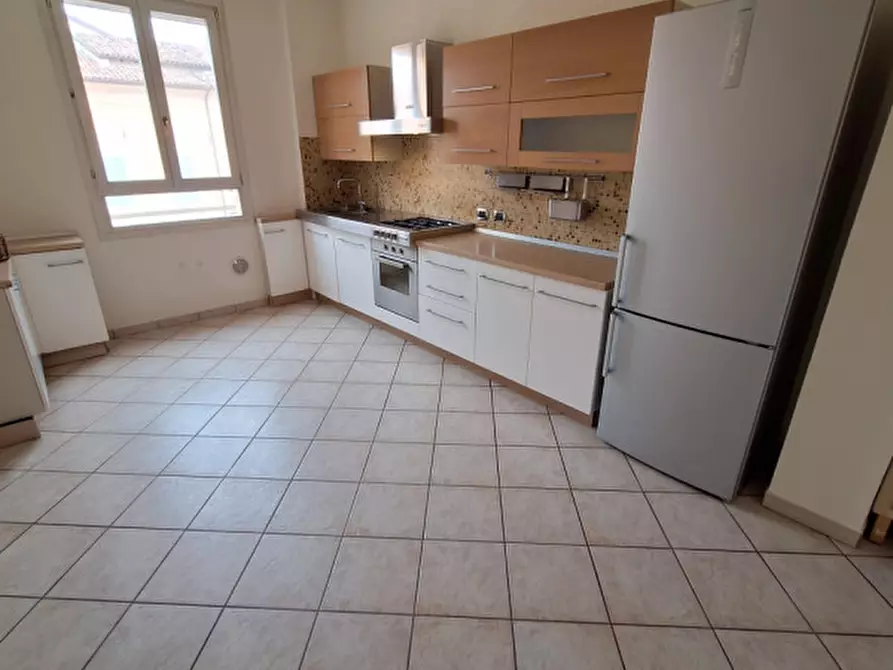 Immagine 6 di Appartamento in vendita  in via Belle Arti 7 a Modena
