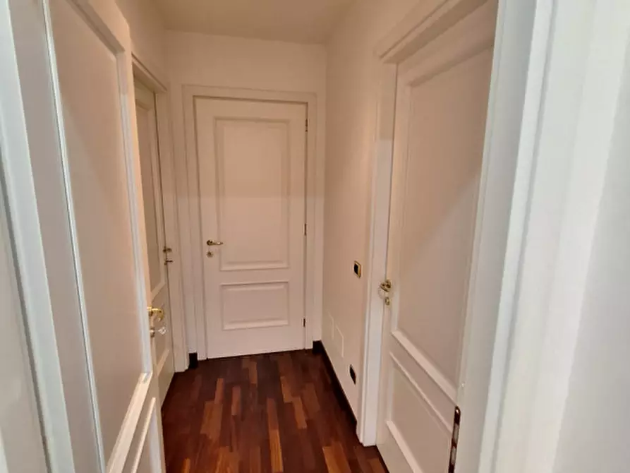 Immagine 7 di Appartamento in vendita  in via Belle Arti 7 a Modena